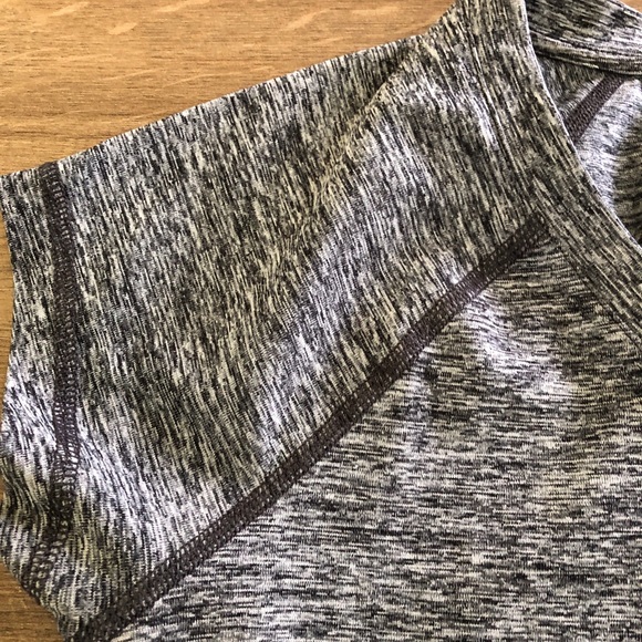 NWOT Ideology Athletic V-Neck S/S Top Sz SM - Picture 5 of 7